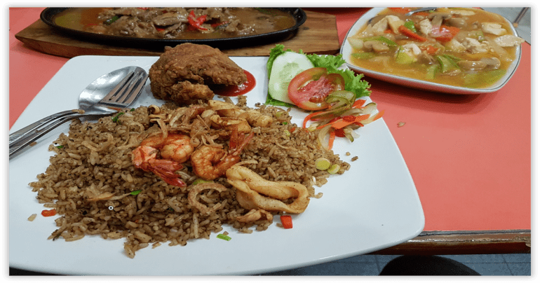 9 Menu Catering Jakarta Selatan Terlezat untuk Lembur Malam catering jakarta selatan nasi goreng lada hitam