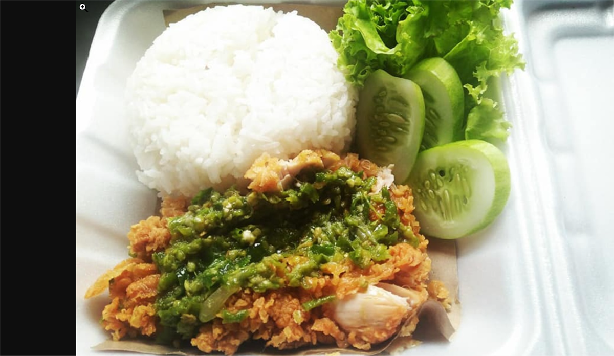 Menu Catering Rumahan Ayam Geprek Sambel Hijau Samadu Catering catering rumahan